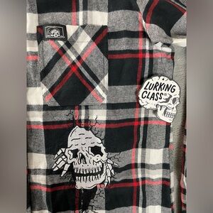 Lurking Class Cracked Flannel Long Sleeve Black Red Button Up Men's Large NWT